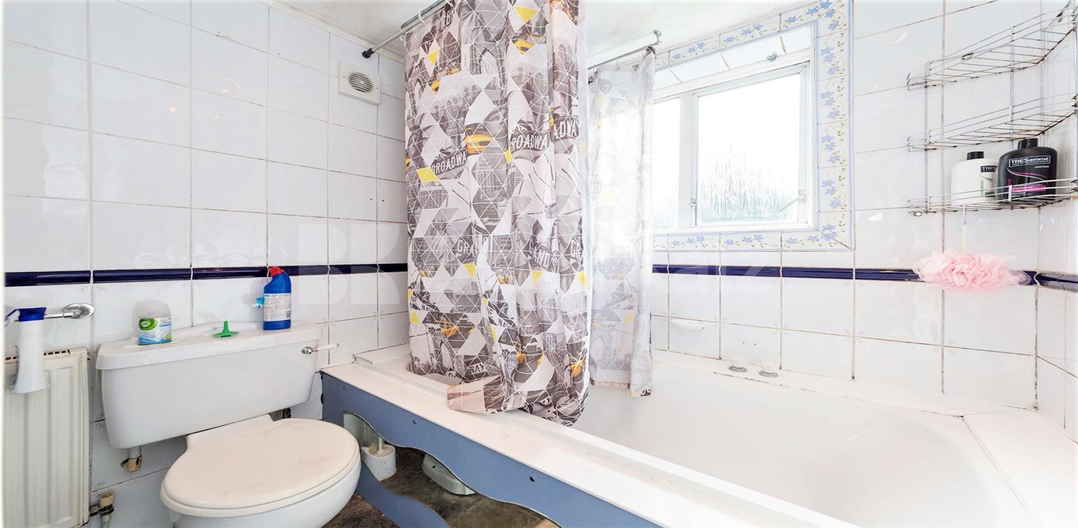 Modern and Central Apartment Connell Crescent , Park Royal